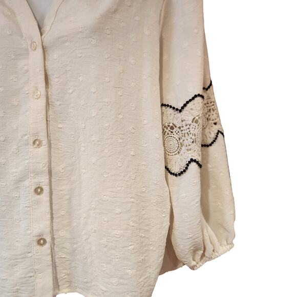 Adrienne Vittadini Ivory Blouse With Bell Sleeves Crochet Elbows Button Up Sz M - Picture 2 of 5